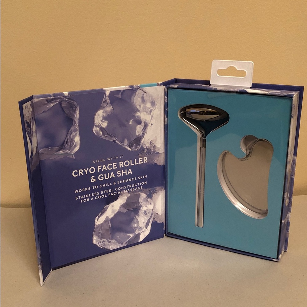 BLISS Cryo Face Roller And Gua Sha Set Stainless Steel - Picture 2 of 8